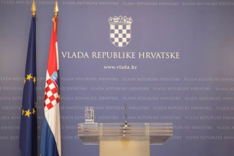 Vlada na zatvorenoj sjednici raspravljala o Ini, kadrovirala