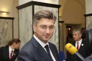 Plenković:  Želimo da Ina bude akter &scaron;ire od hrvatskih okvira, razmi&scaron;ljamo o inicijalnoj ponudi dionica HEP-a