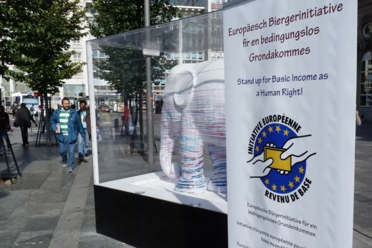 'Prekarna' &Scaron;kotska razmatra bezuvjetni dohodak