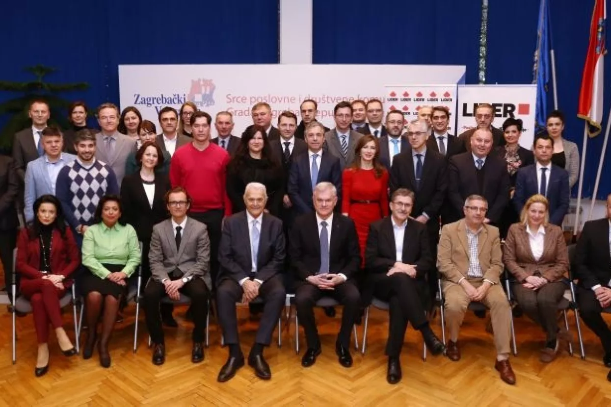 FOTO: Svečano dodijeljeni certifikati Liderove akademije za Seminar o korporativnom upravljanju