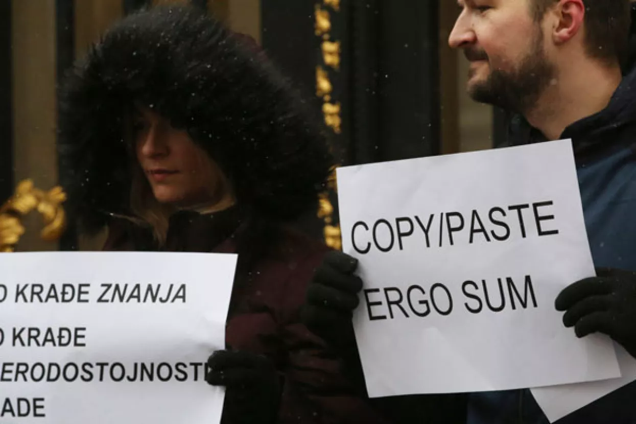 GOOD inicijativa zastupnicima dijelila '&scaron;alabahtere' i pozvala na smjenu Bari&scaron;ića