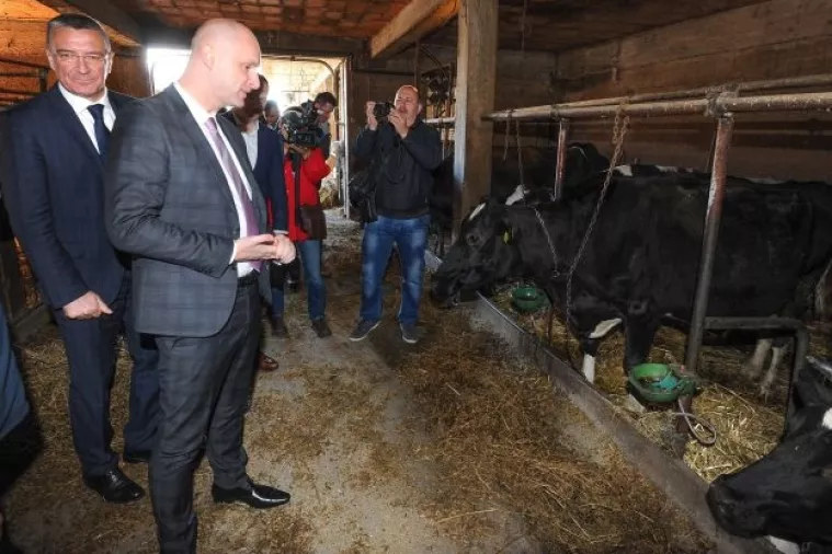 Tolu&scaron;ić o 'čudovi&scaron;tima iz ormara', isplati poticaja