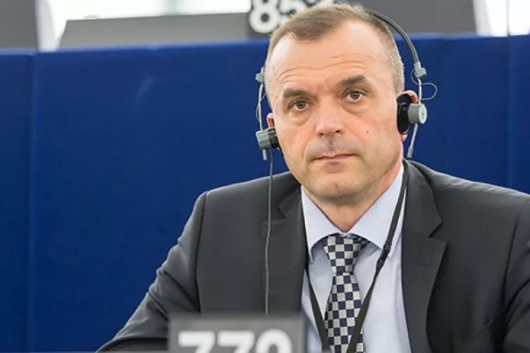 Tolić dobio podr&scaron;ku EK u slučaju Franak: Postupak banaka protiv RH u Washingtonu 'bez nadležnosti'
