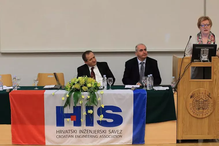 Klub inžinirah i arhitektah: Vrijeme je da se odbaci model linearne ekonomije