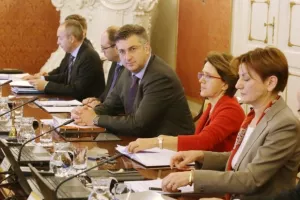 Vlada osnovala vijeće za suočavanje s pro&scaron;lo&scaron;ću, 'povijesno-ideolo&scaron;kim pitanjima'