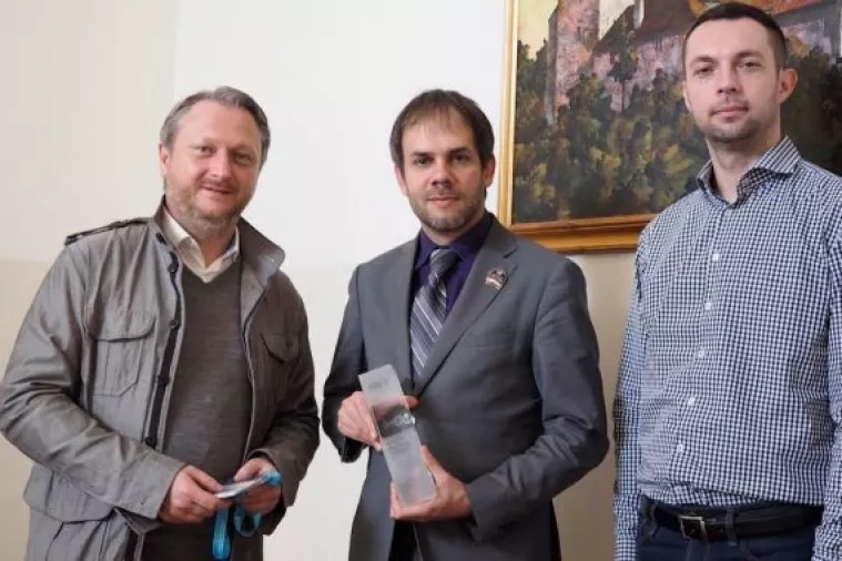 Hrvatski tim pobijedio na prvom europskom Big Data Hackathonu