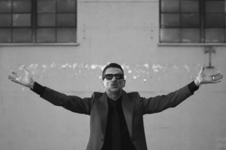 Ulijevo nagnut Depeche Mode predstavio novi, &lsquo;mračan&rsquo; album