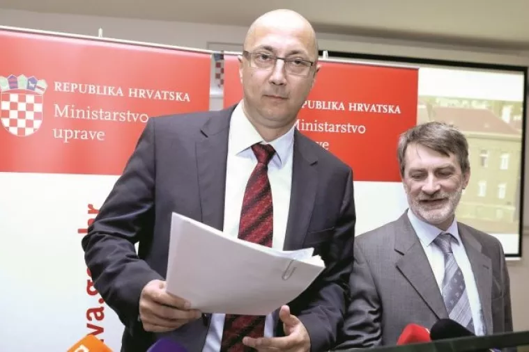 Čudnovati kljuna&scaron;i: Za&scaron;to novinarskoj profesiji u Hrvatskoj prijeti izumiranje