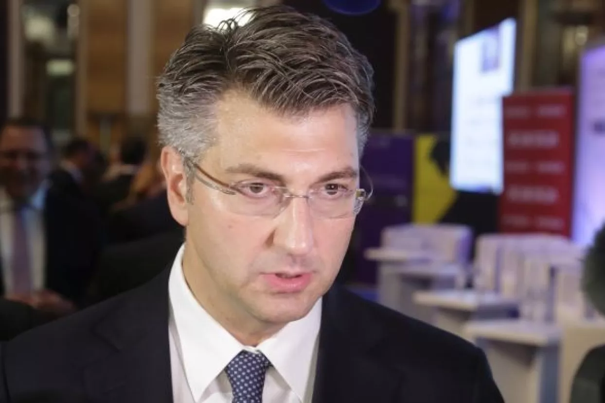 Plenković: Tražimo rje&scaron;enje za Agrokor, brinemo o financijskom i gospodarskom sustavu
