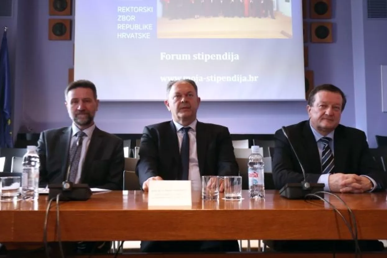 Ustavni sud sru&scaron;io odredbu Odbora za etiku koja grubo naru&scaron;ava autonomiju sveučili&scaron;ta