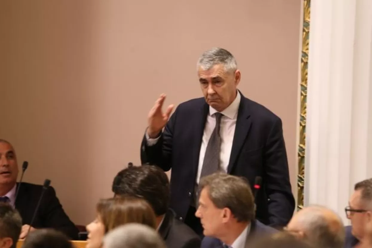 Slobodna Hrvatska: Vlada se 'nepotpisanim pamfletom' uplela u rad Uskoka