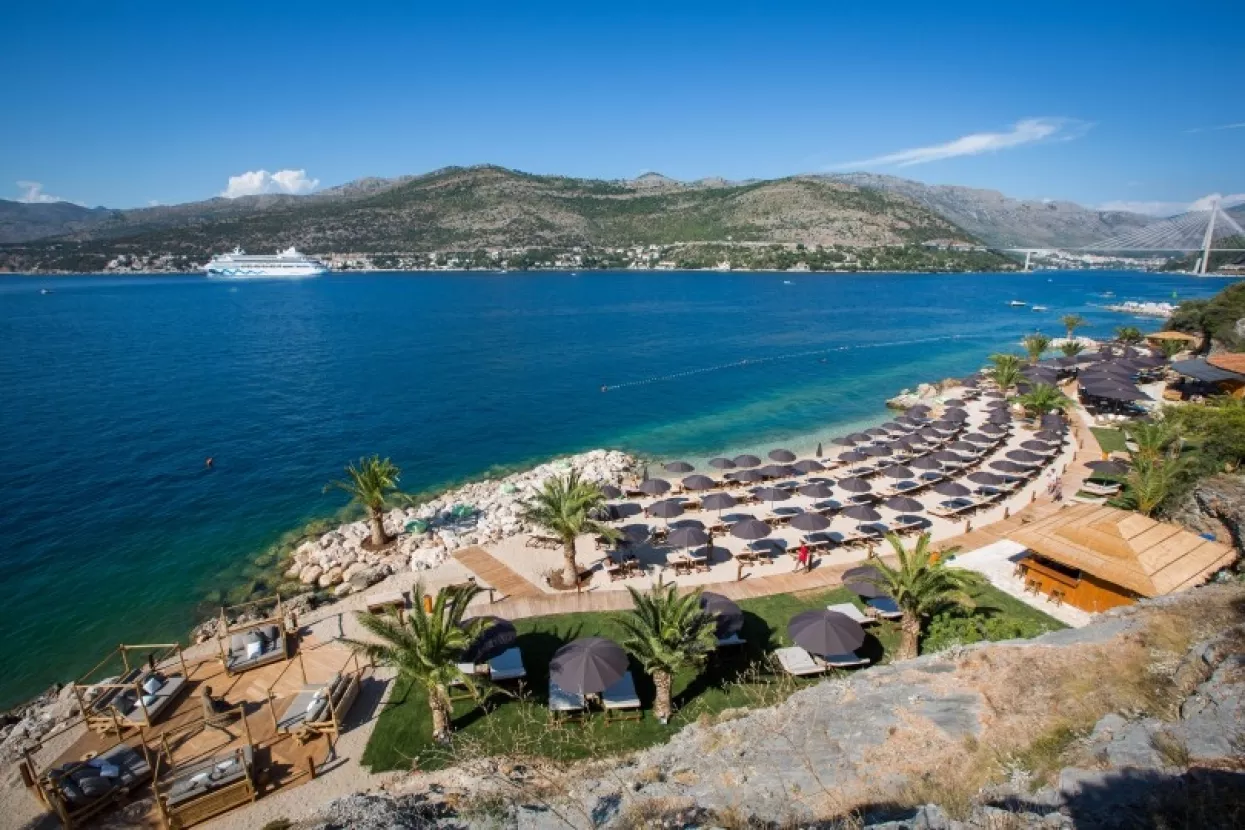Dokapitalizacija Helios Farosa - Valamar Riviera i PBZ Croatia osiguranje predali zajedničku ponudu