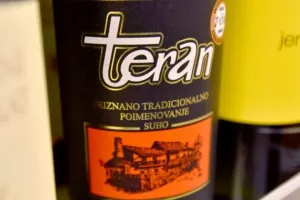 Komisija napokon usvojila delegirani akt o istarskom teranu