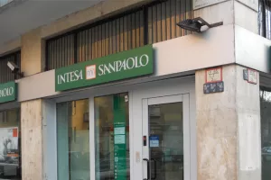 Intesa Sanpaolo utire put novim poslovima u Rusiji