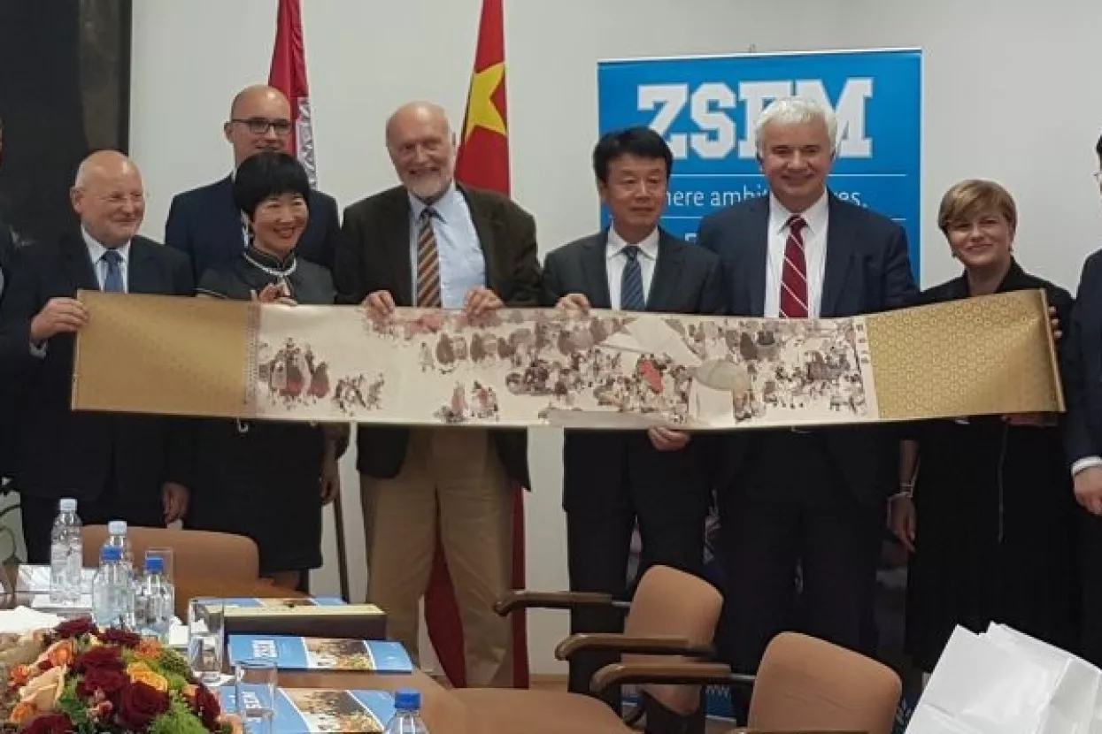 Kineska delegacija posjetila Zagrebačku &scaron;kolu ekonomije i managementa