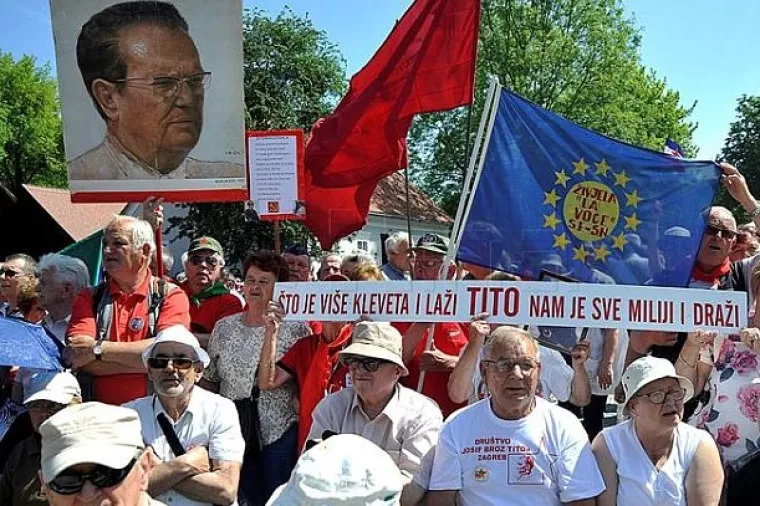 Kumrovec: Vi&scaron;e od &scaron;est tisuća &scaron;tovatelja Tita proslavilo 'Dan mladosti - radosti'