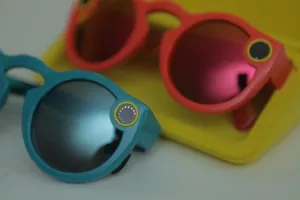 VIDEO: Snapchatove naočale s kamerom dostupne i u Europi