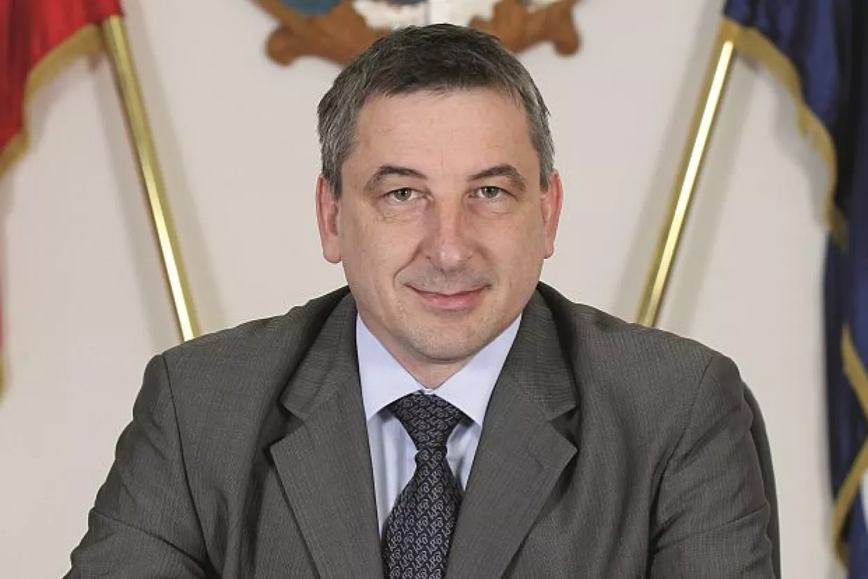 Gubitnik &Scaron;tromar na čelu stranke gubitnika