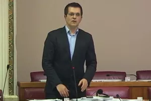 Bunjac prozvao Jadransku banku zbog 'netransparentnog i &scaron;tetnog' kreditiranja Agrokora