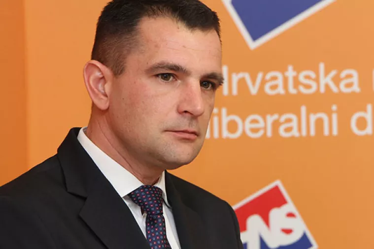 Predsjednik Sredi&scaron;njeg odbora HNS-a dao ostavku, iz stranke se ispisale 343 osobe