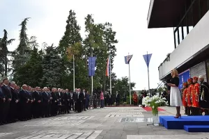 Govor na Pantovčaku: Grabar-Kitarović definirala 'krajnji cilj gospodarske obnove'