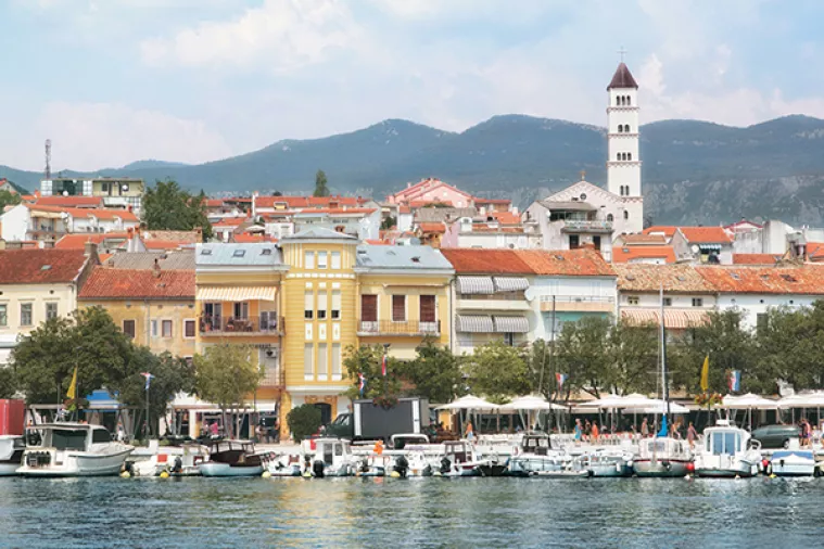 Otvorena rekonstruirana luka Podvorska u Crikvenici