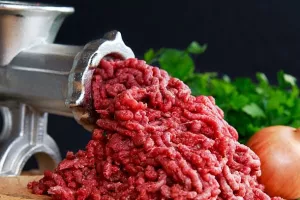 Razbijen međunarodni lanac koji je lo&scaron;u konjetinu podvaljivao kao skupu teletinu