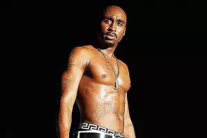 VIDEO: Nijednoj ikoni pop kulture nije priu&scaron;ten toliko lo&scaron; film kao Tupacu Shakuru
