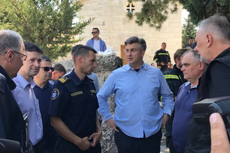 Plenković: Vlada će pomoći saniranju &scaron;tete od požara; Cappelli: Nema opasnosti za turiste