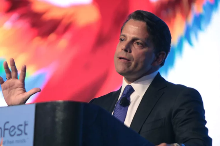 Scaramucci nema sreće, nakon Bijele kuće i supruge, otpisao ga Harvard