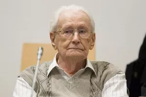 96-godi&scaron;nji 'knjigovođa iz Auschwitza' progla&scaron;en sposobnim za zatvorsku kaznu