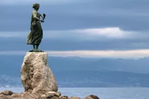 Grad Opatija za prvo novorođenče poklanja 10, drugo 15, a treće 20 tisuća kuna