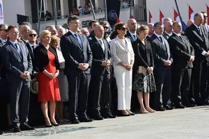 Dan pobjede: Politički vrh poziva na slogu i izgradnju gospodarski snažnije države