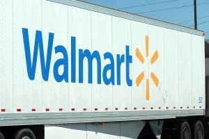 Walmart se ispričao zbog oružja među &scaron;kolskom opremom