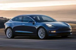 Ulagači razgrabili '&scaron;kart' obvezanice, Tesla prikupio 1,8 milijardi dolara za Model 3
