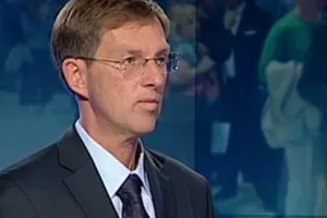 Cerar zatražio otkazivanje sjednice o spremnosti slovenske vojske na 'arbitražne konflikte'