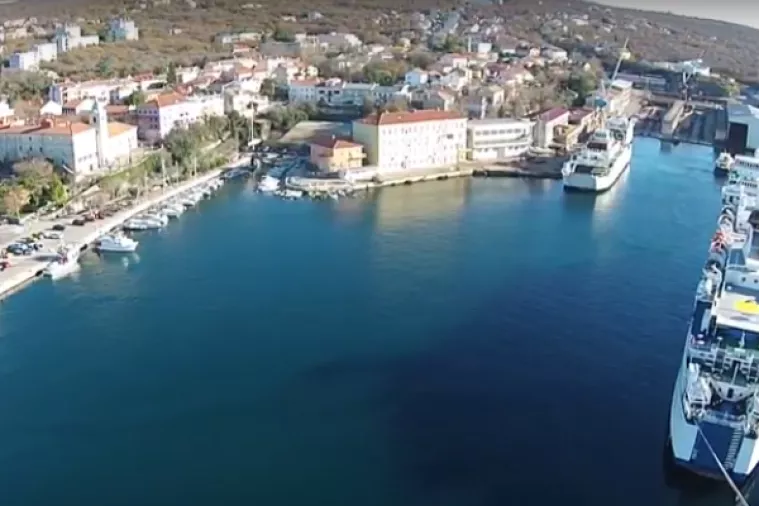Dalmont porinuo prvi brod, trajekt za Rapsku plovidbu