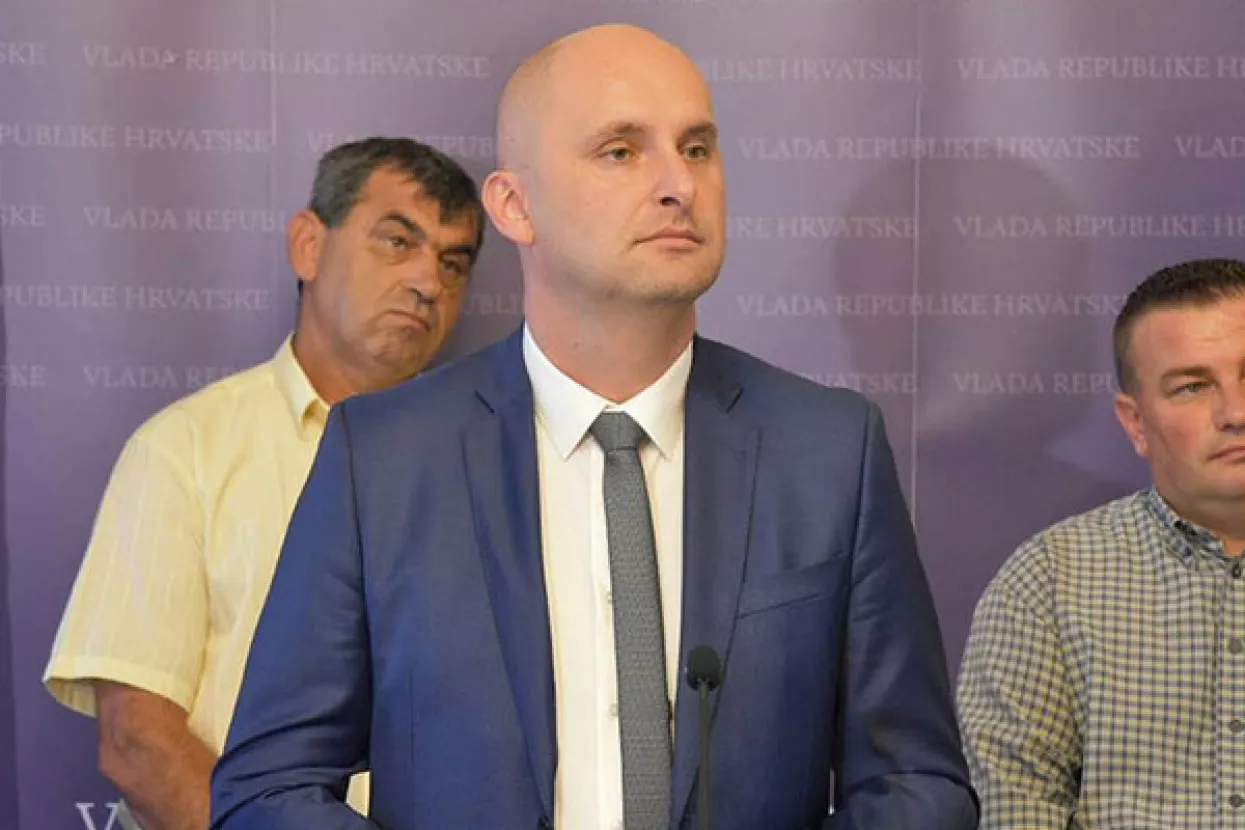 Tolu&scaron;ić drvoprerađivačima: Imate 'otvorene ruke' da osmislite novi model raspodjele sirovine