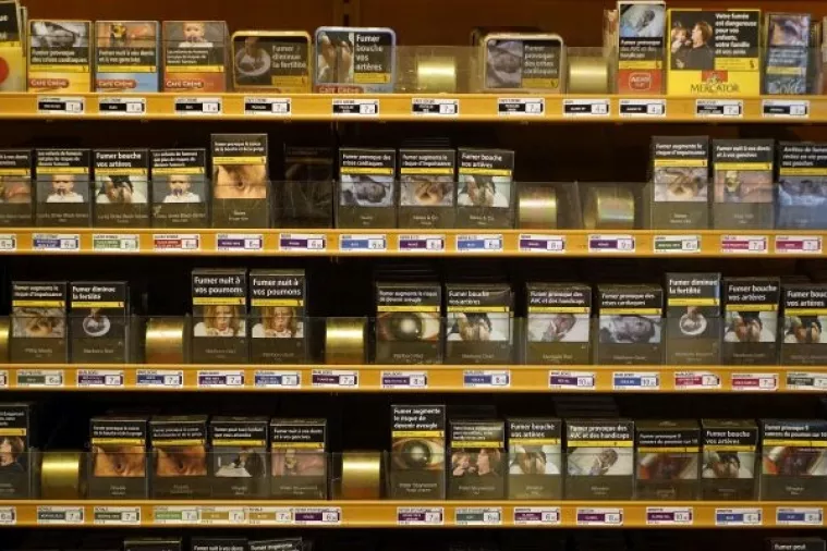 Francuska najavljuje kampanju 'pu&scaron;enje &scaron;teti novčaniku'; do 2020. kutija cigareta 10 eura