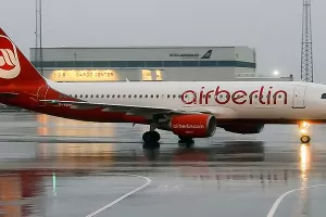 Air Berlin nastavlja 'spasonosne' pregovore s EasyJetom i Lufthansom