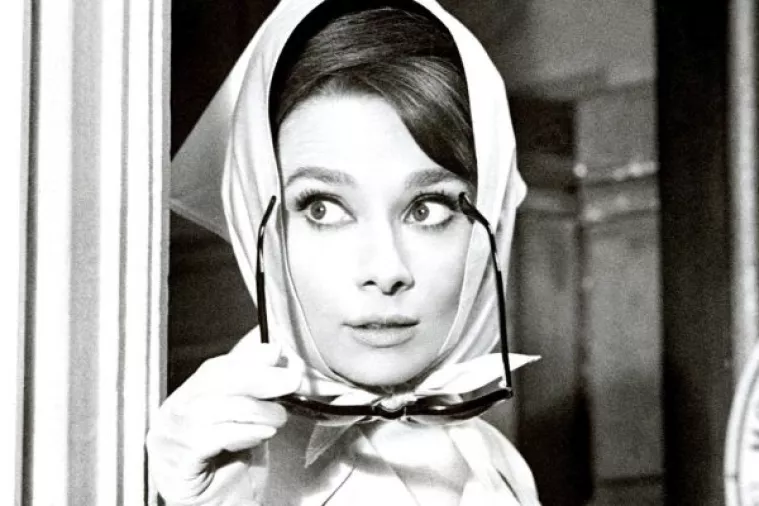 Scenarij 'Doručka kod Tiffanyja' s tirkiznom tintom Audrey Hepburn prodan za 600 tisuća funti