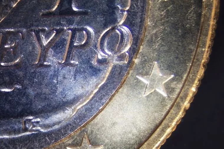 Mjere &scaron;tednje sputavaju rast i potro&scaron;nju: Revizija 2016. vratila Grčku u recesiju