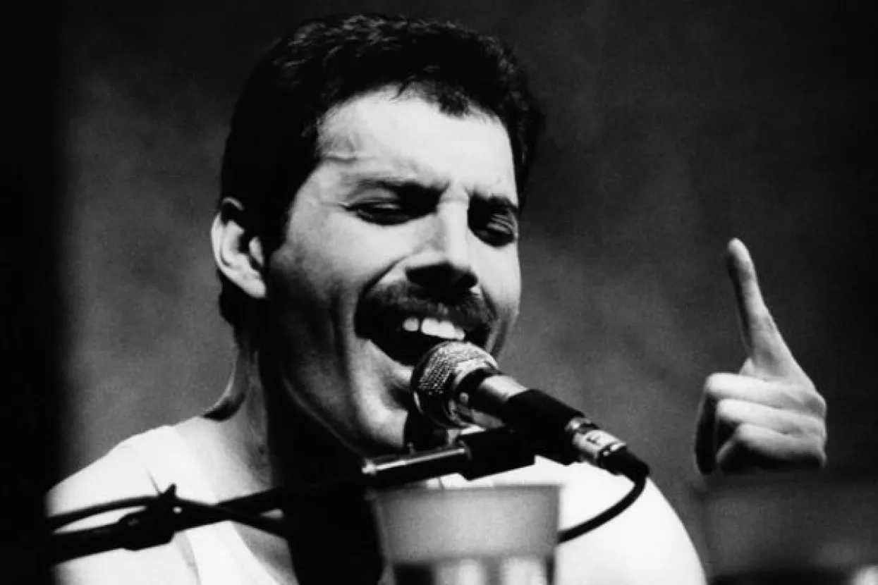 Singer objavio fotografiju 'Freddiejeve reinkarnacije' sa snimanja filma Bohemian Rapsody