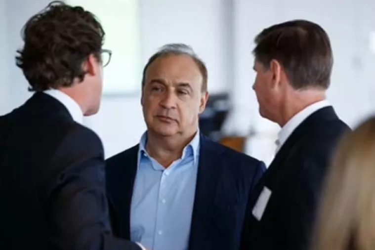 Milijarder Blavatnik razmatra kupnju značajnog udjela u Tevi