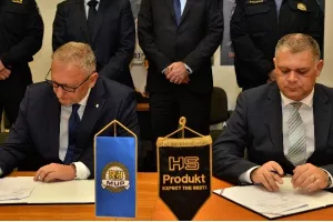 FOTO: MUP i HS-Produkt potpisali ugovor o isporuci 1000 juri&scaron;nih pu&scaron;aka