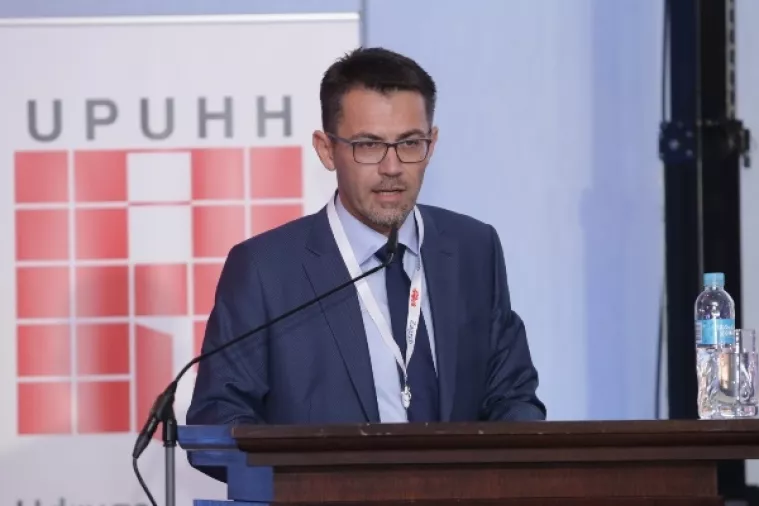 Ronald Korotaj na Kongresu hotelijera: Turizam je 'mlado tele koje može dati jo&scaron; puno mlijeka'