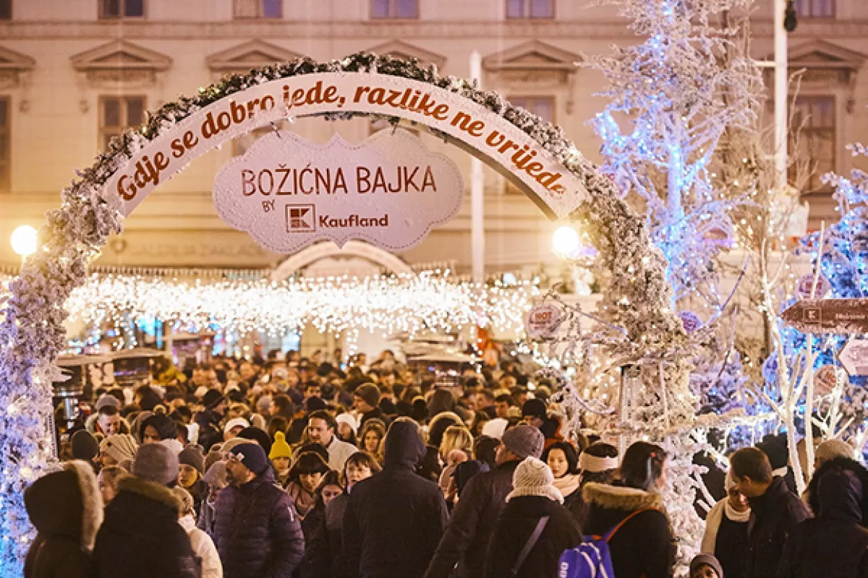 Čarolija u centru grada: Otvorena Božićna bajka by Kaufland
