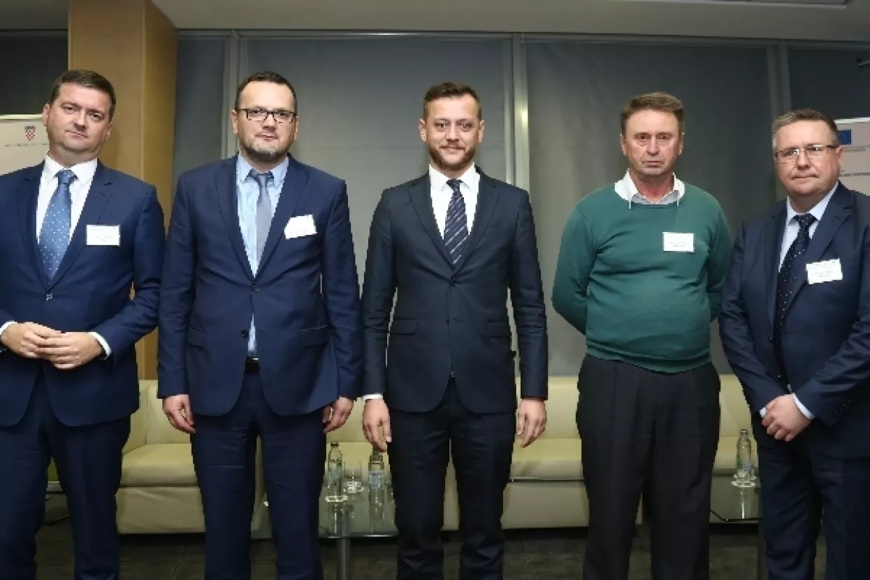 Konferencija o ruralnom razvoju &ndash; Proizvođači se moraju udružiti i država mora puno toga napraviti