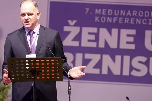 Jurčić: Za&scaron;to prihvaćamo da je u kući žena gazda, a na poslu ne