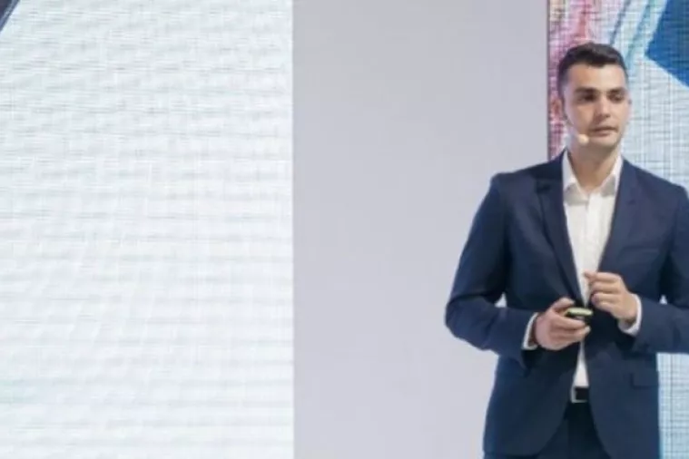 Victor Dragnea: Zami&scaron;ljamo da će AI u pametnim telefonima postati životni partner